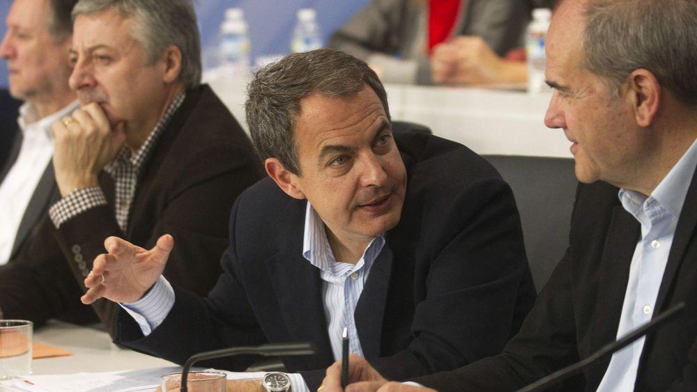 Den nå avgåtte spanske statsministeren,  José Luis Rodríguez Zapatero, ble utsatt for et hardt press fra amerikanske myndigheter for å få innført hardere lovgivning mot nettpirater og brudd på opphavsretten på nettet. 