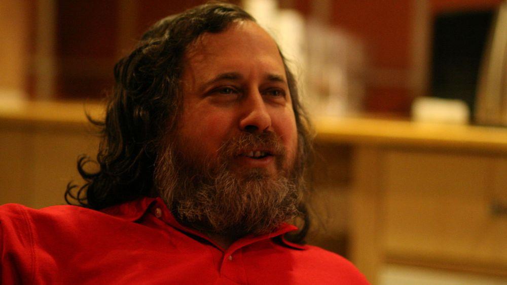 Richard Stallman er ikke nådig mot Facebook.