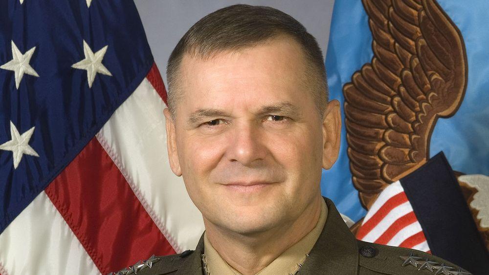 Pensjonert general i US Marines, James Cartwright, mener USA må etablere en politikk der de gjengjelder kinesiske kyberangrep.