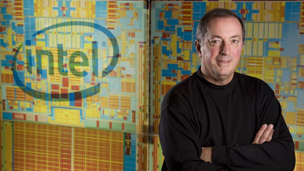 Intel-sjef Paul Otellini har måttet redusere forventningene til omsetningen for det inneværende kvartalet.
