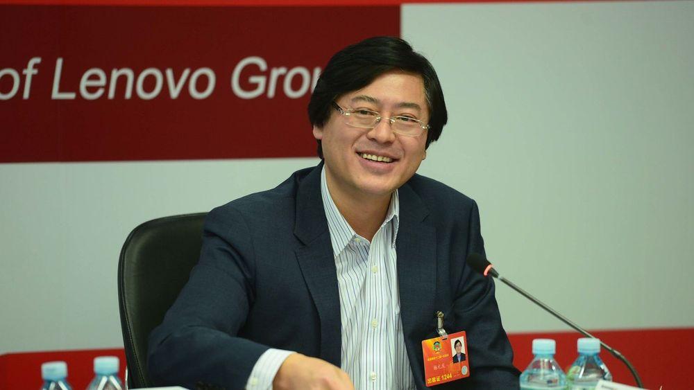 Lenovo-toppsjef Yang Yuanqing virker tilfreds med veksten til selskapet, selv om omsetningen totalt sett i forrige kvartal var lavere enn det analytikere hadde ventet.