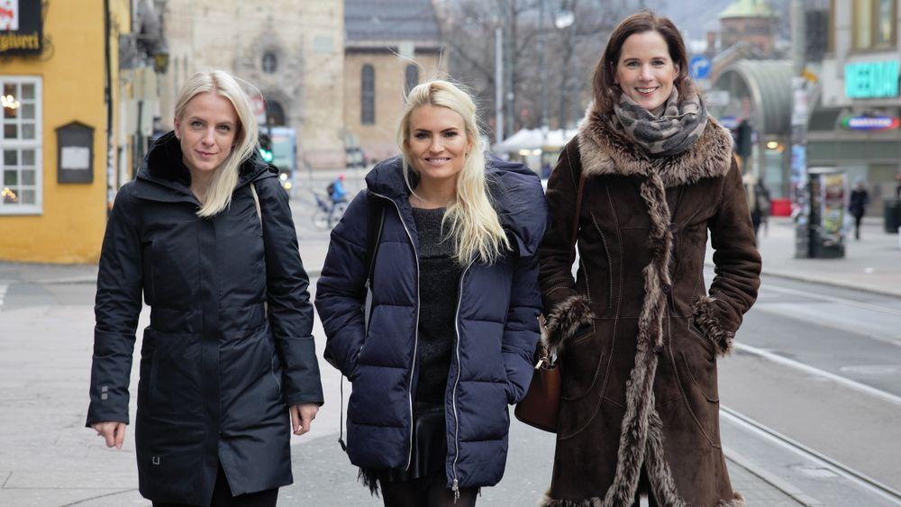 Kamilla Fredriksen, Isabelle Ringnes og Marie Louise Sunde i Hun spanderer.